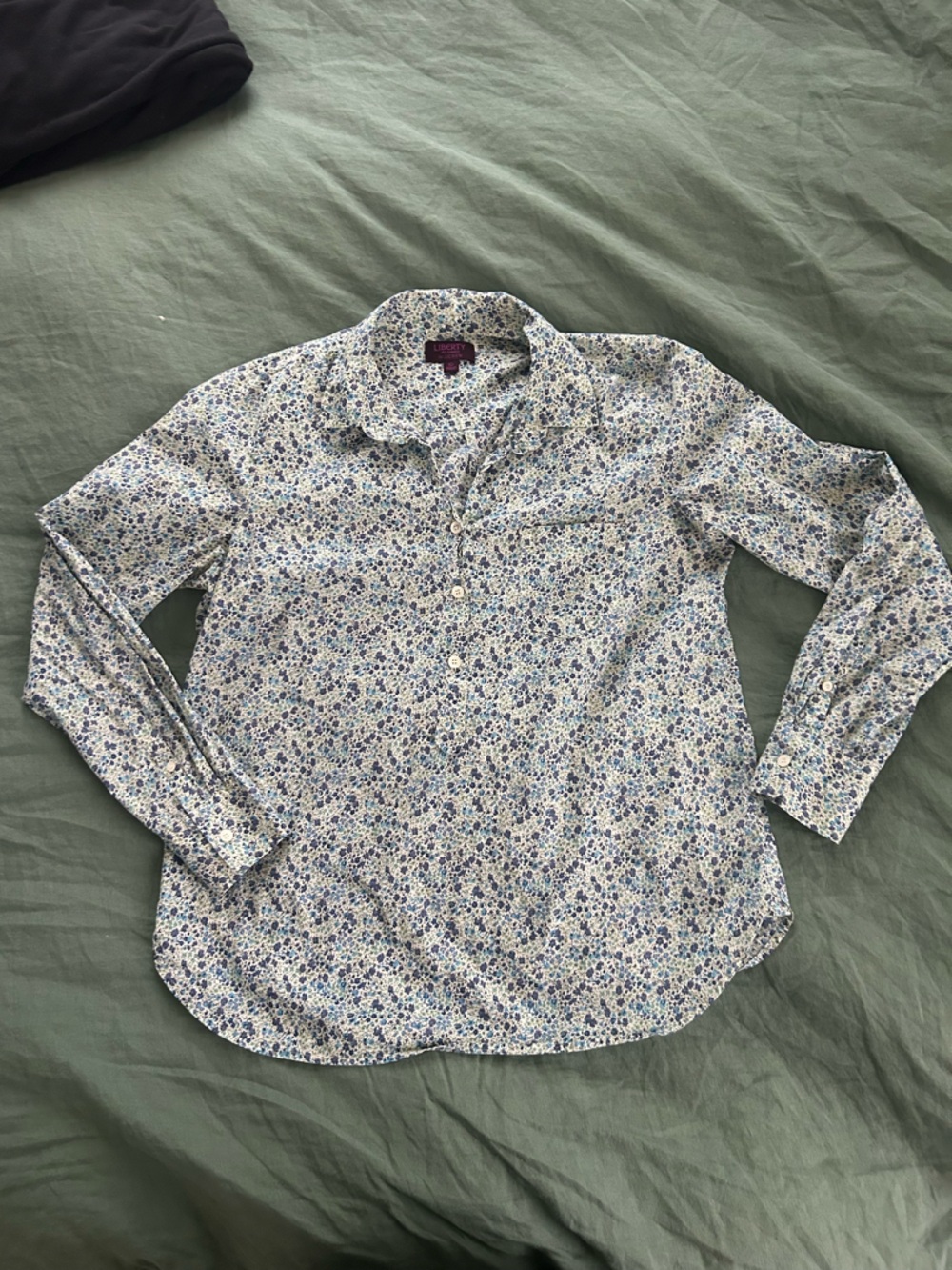 J. Crew Womens Long-Sleeve Floral Button-Up Blouse in White and Blue